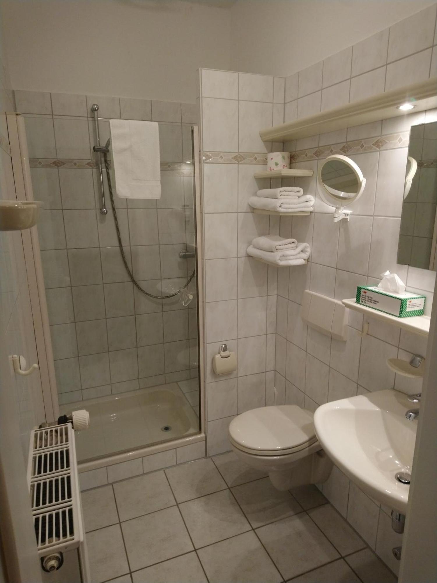 Hotel Weinhof Gross Mackenstedt Stuhr Ruang foto